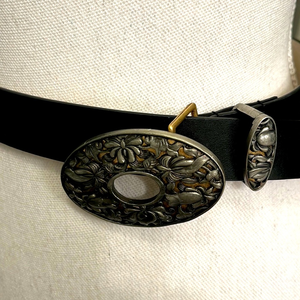 Chicos Brown Leather Belt